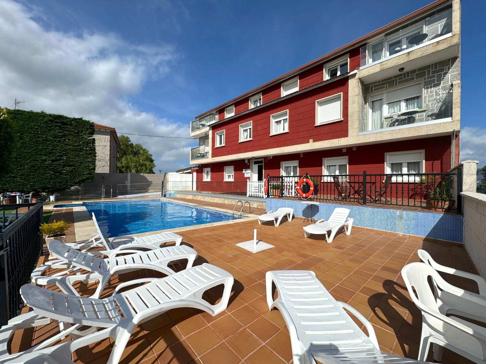 Apartamentos Sinas Playa Raxo Exteriör bild