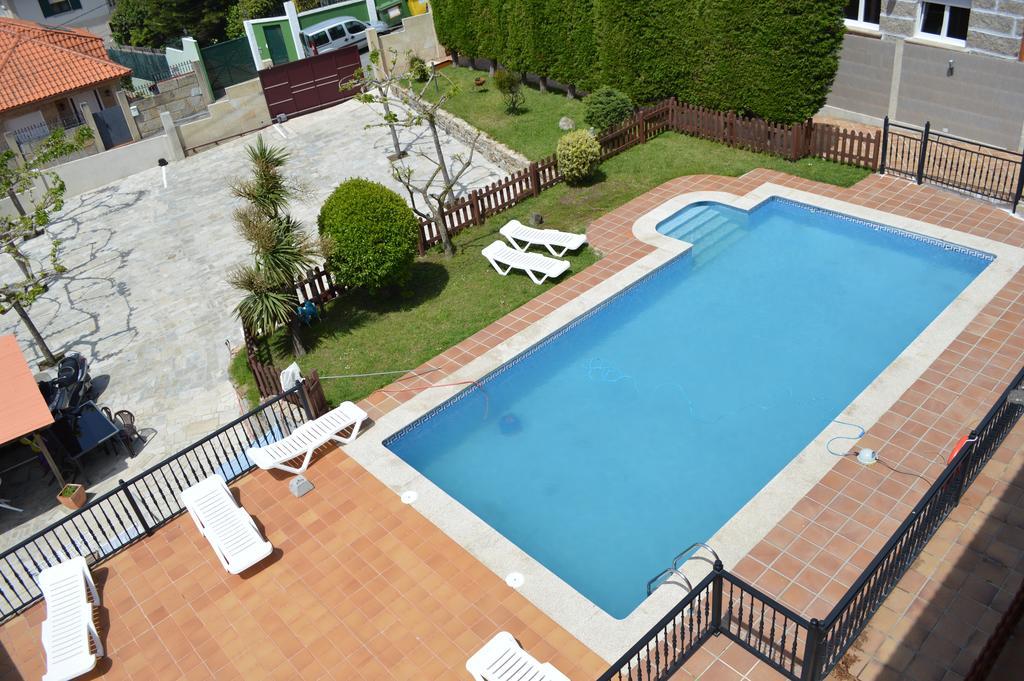 Apartamentos Sinas Playa Raxo Exteriör bild